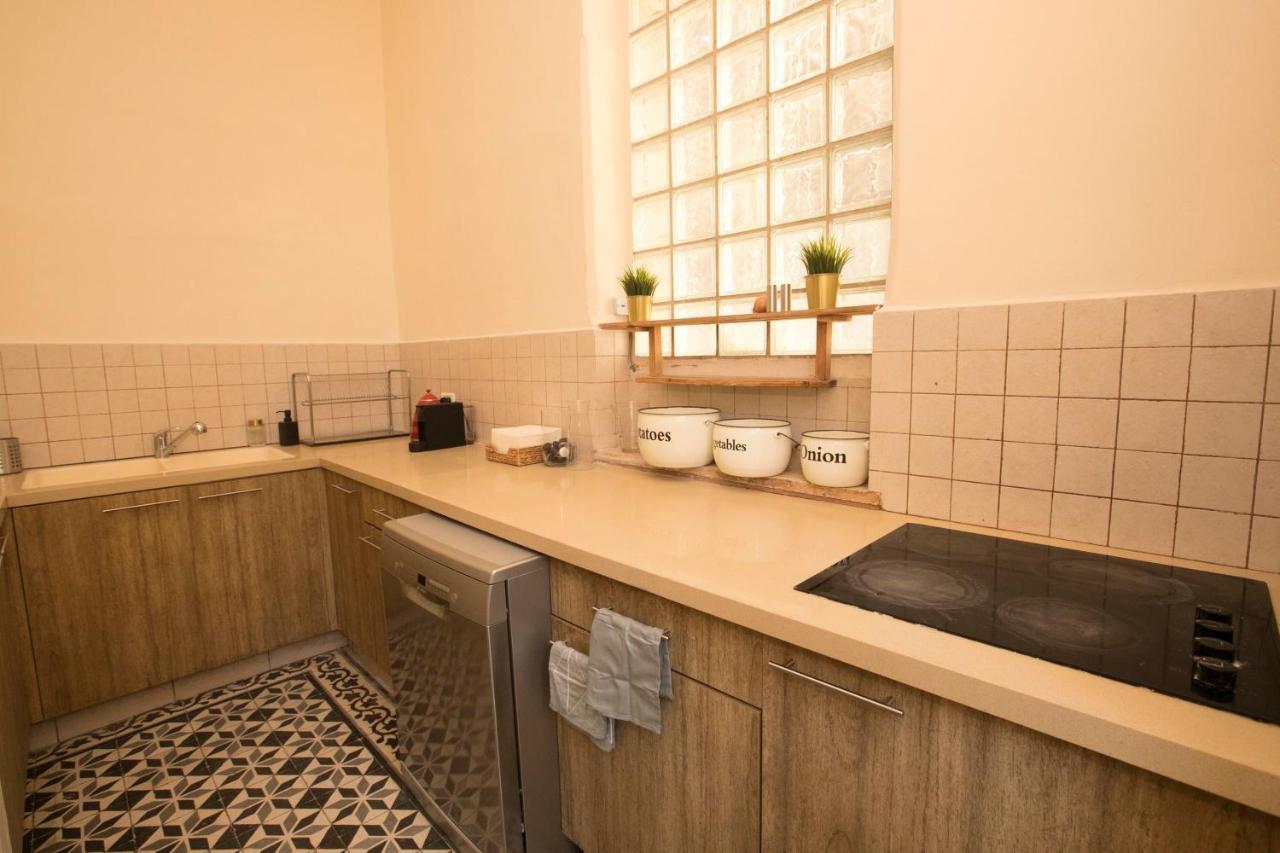 ירושלים Historic 4-Bedroom Gem With Private Garden, Steps From Old City & Mamila Complex מראה חיצוני תמונה