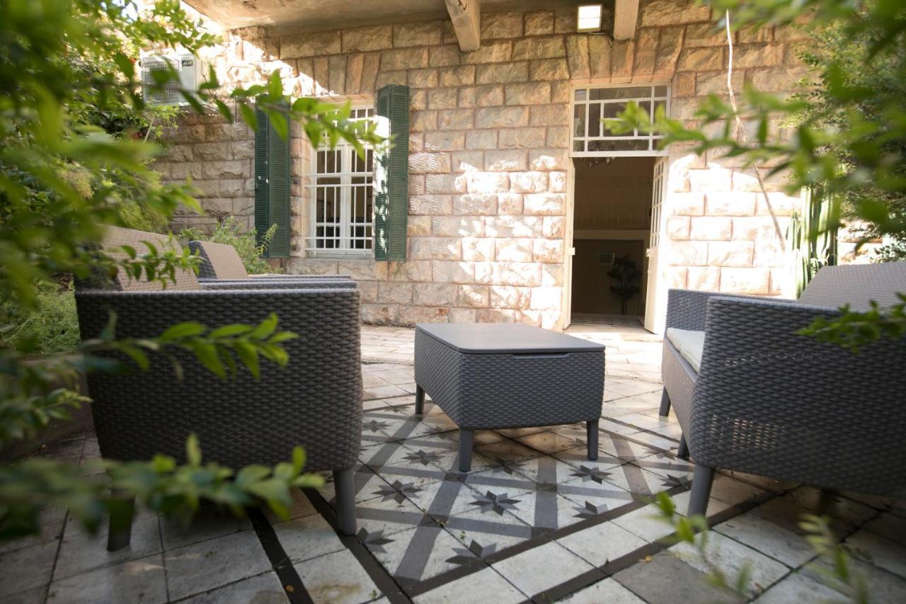 ירושלים Historic 4-Bedroom Gem With Private Garden, Steps From Old City & Mamila Complex מראה חיצוני תמונה